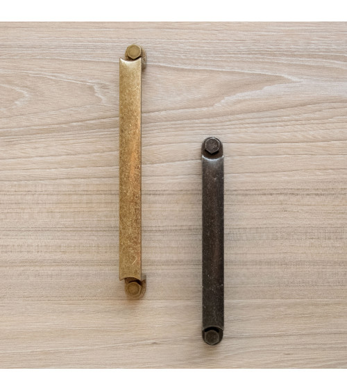 Maniglia per mobile patinata su ottone DUBLIN maniglia design