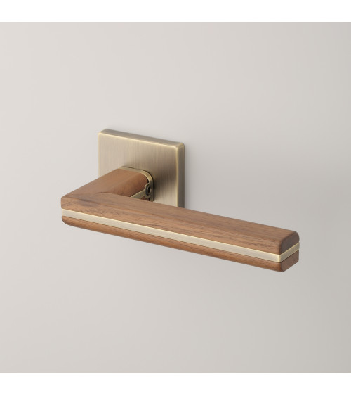 Maniglia per porta originale e autentica CYRILLA