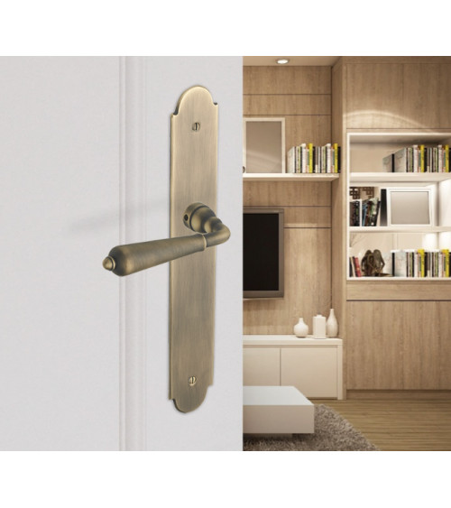 Maniglia per porta finitura bronzo su placca lunga - fabbricazione francese