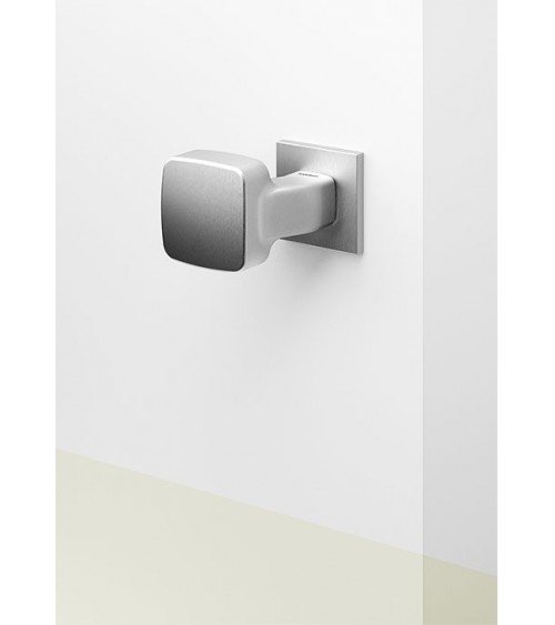 Pomolo per porta cromo satinato Mandelli Carrè maniglia design