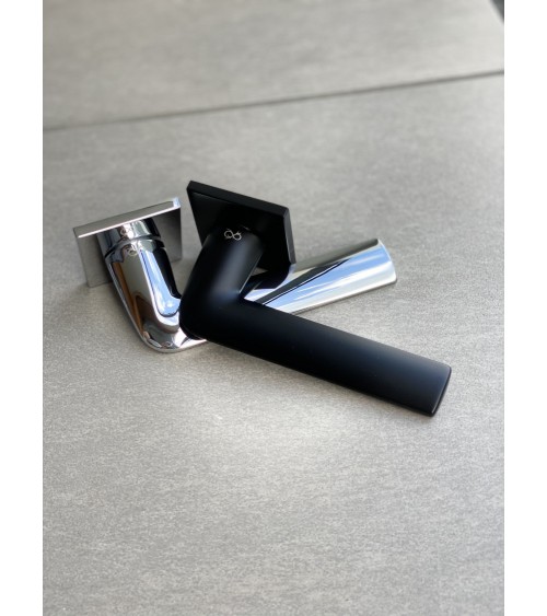 Maniglia per porta STINGER cromata lucida design