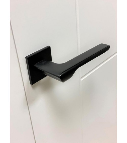 Maniglia per porta nera LIGNE design
