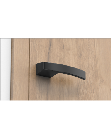 Maniglia per porta nera Arc maniglia design vista dal basso montata su una porta