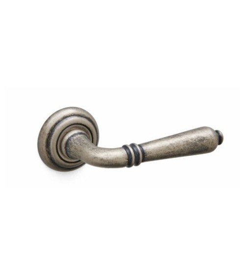 Maniglia per porta argento anticato Mandelli Sevilla maniglia design