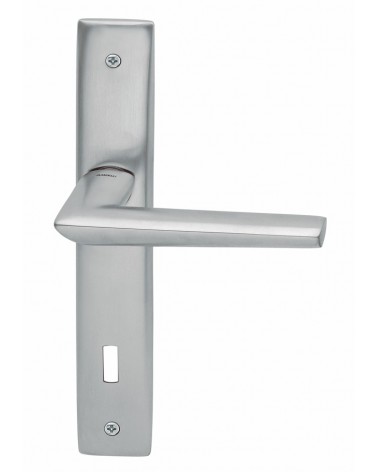 Maniglia per porta su placca longitudinale Mandelli Isi maniglia design
