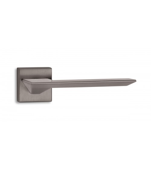 Maniglia per porta Moderna ENTO CEDRO SQ in ottone - maniglia design
