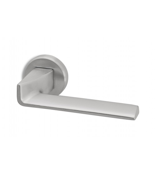 Maniglia per porta in cromo satinato Ento Edge design