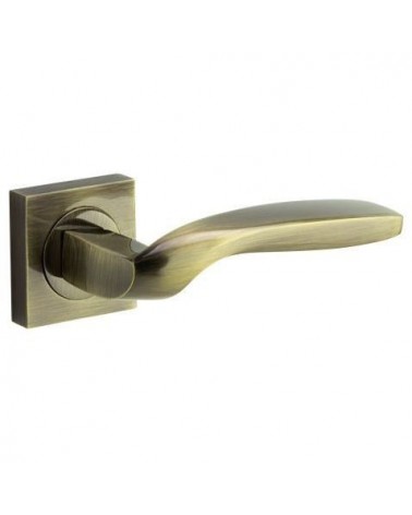 Maniglia per porta old school DORIS ferramenta design