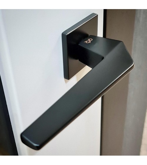 Maniglia per porta nera opaca - modello ICE - maniglia design