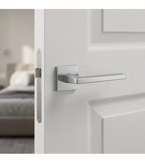 Maniglia per porta in cromo satinato PYROLA ferramenta design