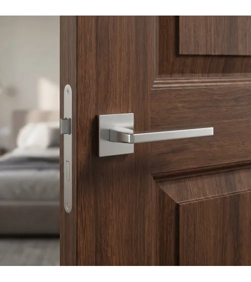 Maniglia per porta in cromo satinato PYROLA ferramenta design