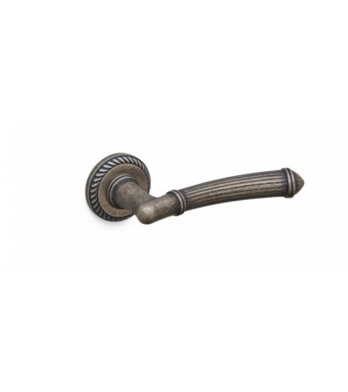 Maniglia per porta argento antico Mandelli Aurora maniglia design