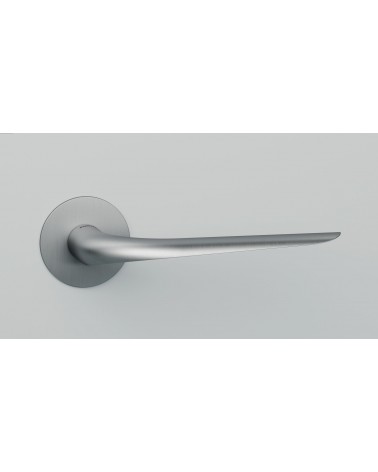 Maniglia per porta in ottone Mandelli Coupé design