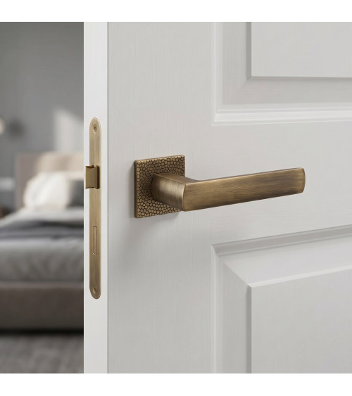 Maniglia per porta su placca quadrata TUPAI 4161-T1 maniglia design
