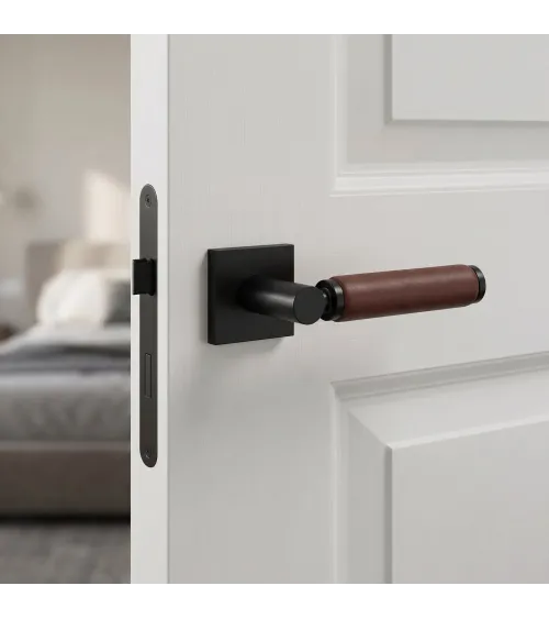 Maniglia per porta in ottone e pelle scura TUPAI 4200/201 quadrata - maniglia design