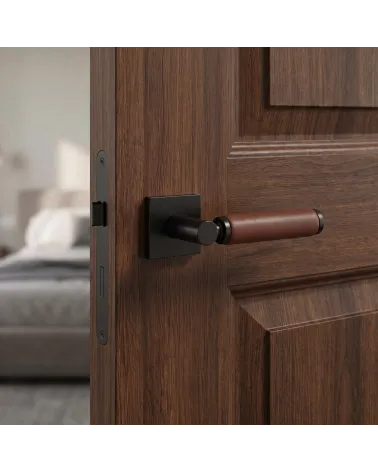 Maniglia per porta quadrata ottone e pelle scura TUPAI 4200/201 - MillaManiglie