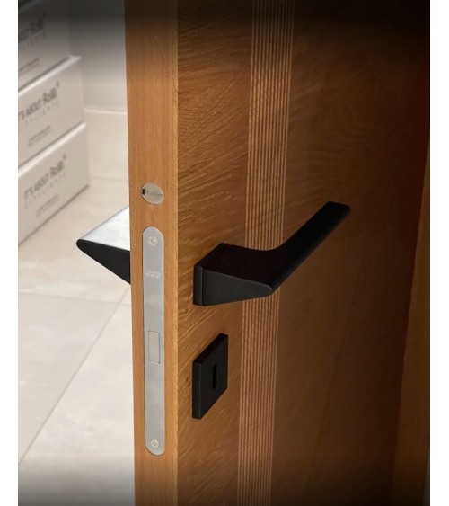 Maniglia per porta nera LUPINA maniglia design