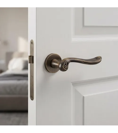 Maniglia per porta stile retrò ERIS ferramenta design