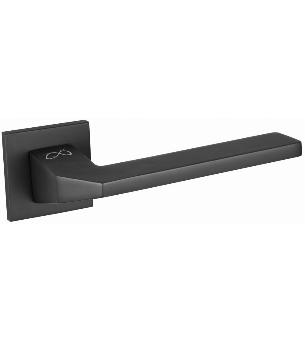 Maniglia per porta sobria ETNA ferramenta design