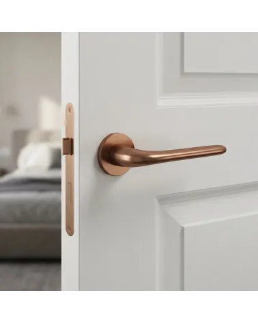 Maniglia per Porta su Placca Rotonda dal carattere unico - Modello AZALIA