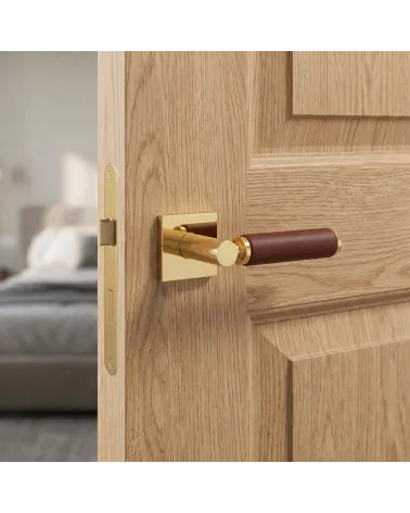 Maniglia di Porta Quadrata Oro Lucido in Pelle | Opulenza e Classe