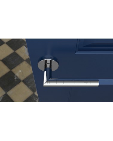 Maniglia per porta colore cromo lucido ARABIS maniglia design vista dall'alto montata su una porta