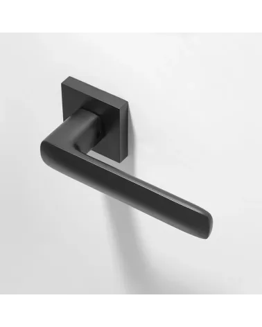 Maniglia per porta Écir in zama finitura nera