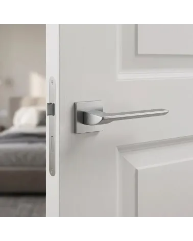 Maniglia per Porta Cromo Spazzolato Luminosa e Raffinata - Modello ASTRA