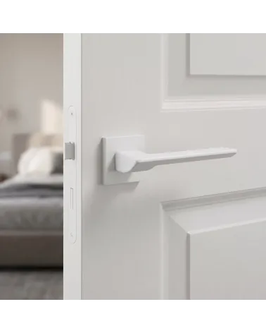 Maniglia per Porta Bianca per una decorazione fresca e luminosa - ASTRA
