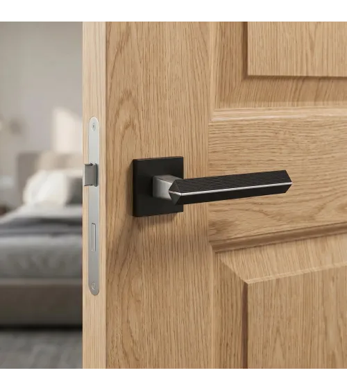 Maniglia per porta bicolore cromo spazzolato/nera CARRERA design