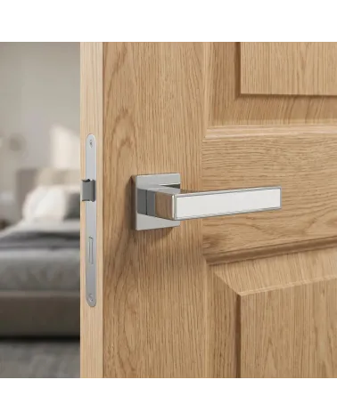 Maniglia per Porta in Cromo Lucido Abbagliante e Chic - Modello TOTAL