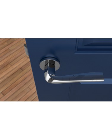 Maniglia per porta DALIA cromata lucida maniglia design vista dall'alto montata su una porta