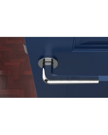 Maniglia per porta cromata lucida FUNKIA maniglia design vista dall'alto montata su una porta