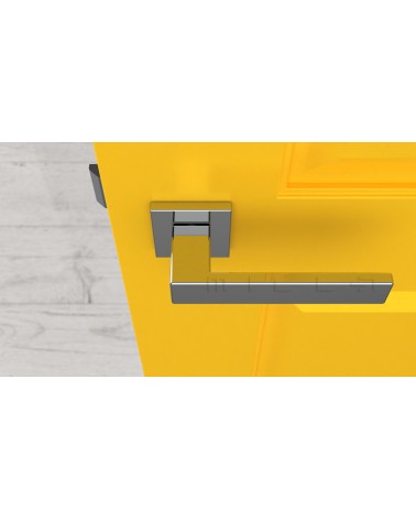 Maniglia per porta cromata lucida PINA maniglia design vista dall'alto montata su una porta