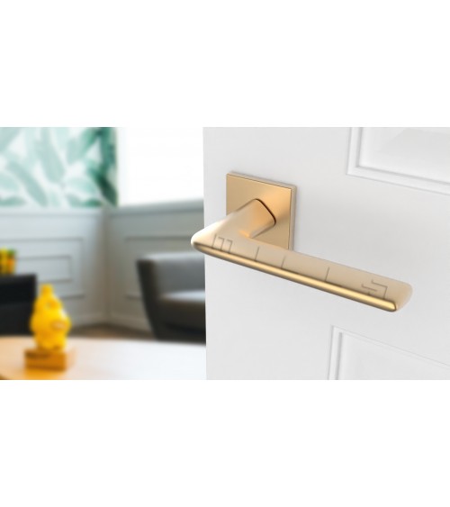 Maniglia per porta oro opaco LILA design