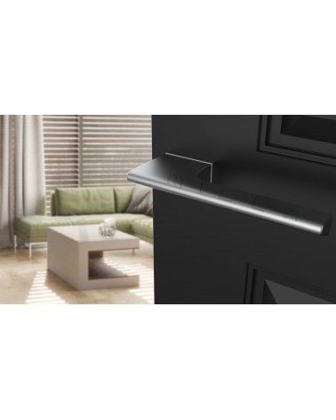 Maniglia per porta cromo satinato LUPINA maniglia design vista inclinata montata su una porta