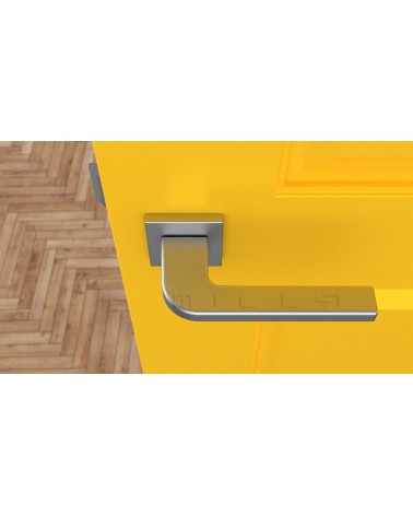 Maniglia per porta ISMENA design colore 1 vista dall'alto montata su una porta