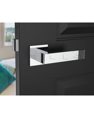 Maniglia per porta classica Apollo design vista frontale montata su una porta
