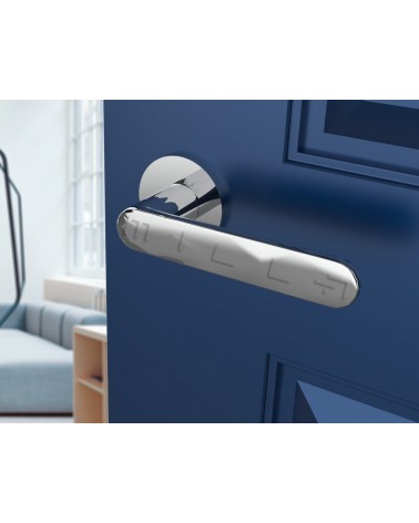 Maniglia per porta classica Line Vénus maniglia design montata su una porta socchiusa