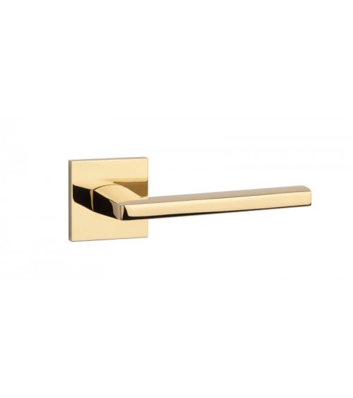 Maniglia per porta su placca quadrata PYROLA ferramenta design