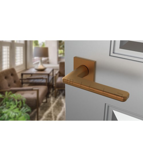 Maniglia per porta in zamak SETIA ferramenta design colore 3