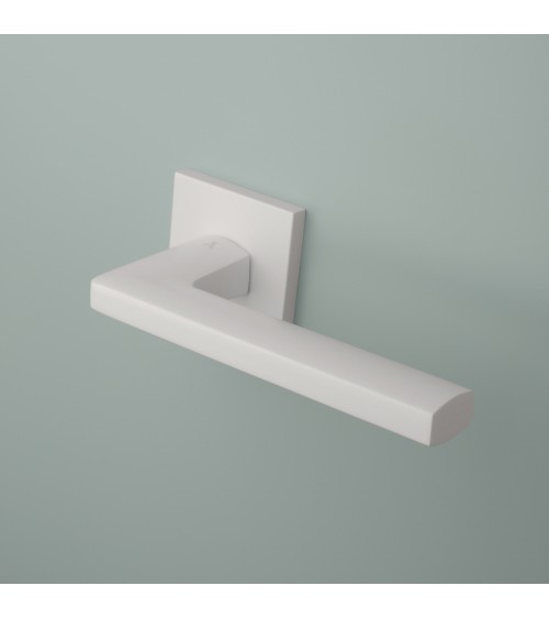 Maniglia per porta in zama PYROLA ferramenta design