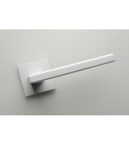 Maniglia per porta bianca PYROLA ferramenta design