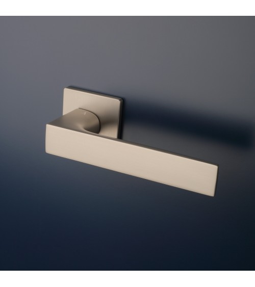 Maniglia per porta ALISSO maniglia design colore 1