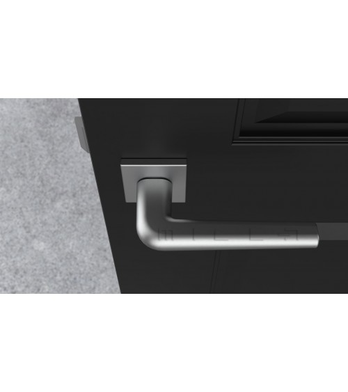 Maniglia per porta in cromo lucido su placca quadrata FUNKIA - maniglia design