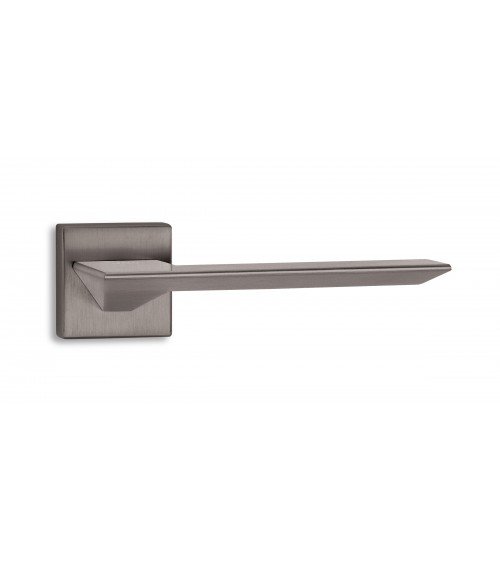 Maniglia per porta in rame Ento Cedro ferramenta design