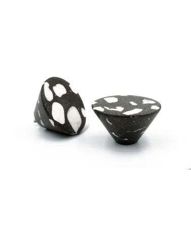 Pomello per mobile in cemento - Urbi & Orbi Demenico Rocks Cono - maniglia design