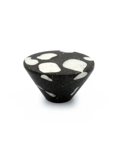 Pomello per mobile in cemento - Urbi & Orbi Demenico Rocks Cono - maniglia design