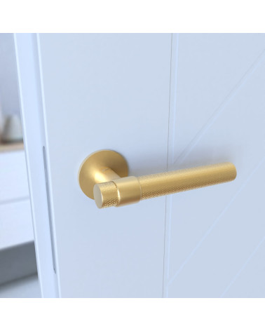 Maniglia per porta texturizzata GHOST maniglia design montata su una porta socchiusa