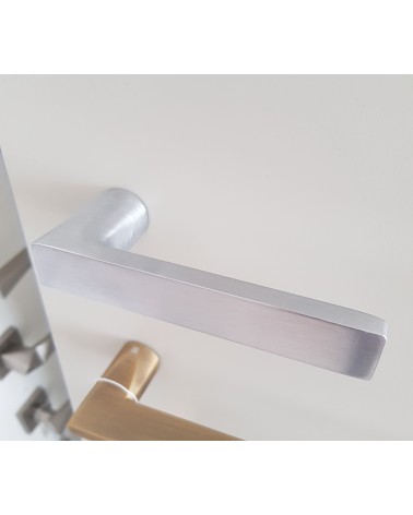 Maniglia di porta VERUM Baar, minimalismo estremo - maniglia design